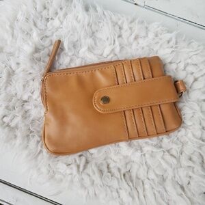 Tahari tan leather wallet